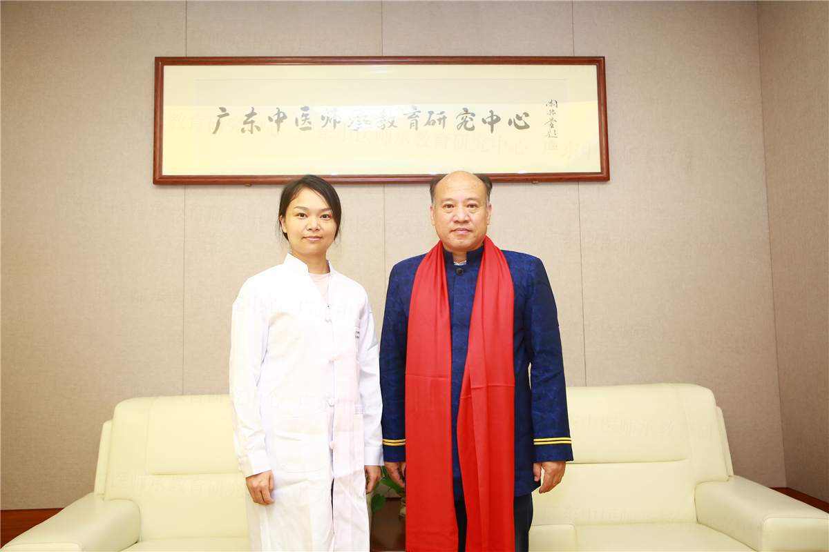 师承学员蔡小兰与肇庆市高要区中医院李朝辉主任